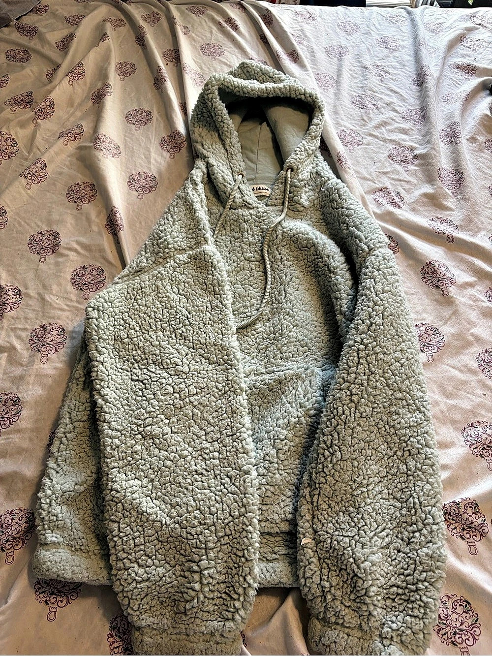 Weekend Edition Women'Small Teddy Fleece Hooded Jacket Size Small